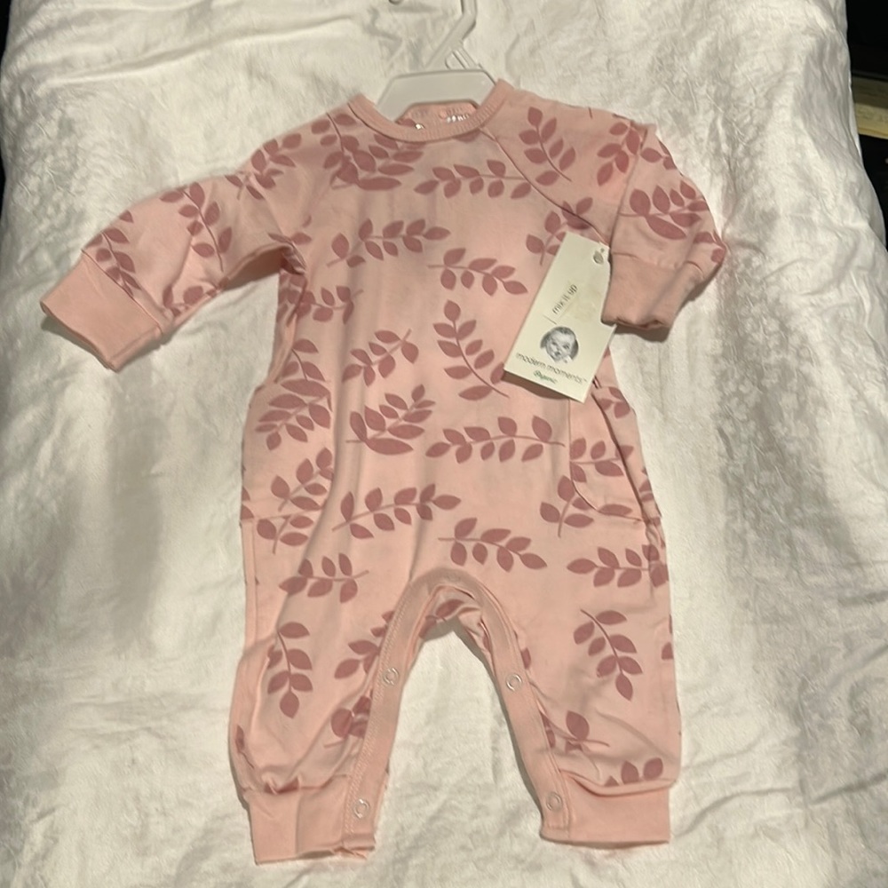 Super‎ cute 🥰 organic onesie sleeper 🌿
